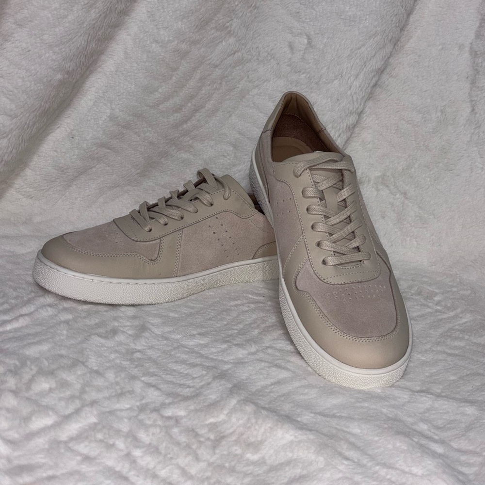 Women’s Nisolo Beige Sneakers